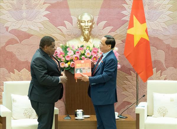 Vietnam se compromete a seguir participando activamente en la UIP
