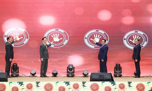 Premier urge a elevar la estrategia diplomática integral a un nuevo nivel