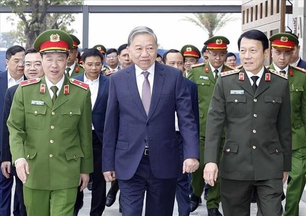 Máximo dirigente partidista insta a seguir convirtiendo los datos en un nuevo recurso estratégico