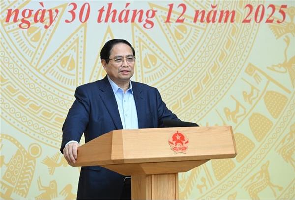 ນາ​ຍົກ​ລັດ​ຖະ​ມົນ​ຕີ ຟ້າມ​ມິງ​ຈິງ​ ຮຽກ​ຮ້ອງ​ໃຫ້​ປະ​ຕິ​ບັດ​ສຳ​ເລັດ​ການ​ສ້າງ​ເຮືອນ​ຖືກ​ເປ​ເພ​ຍ້ອນ​ພາ​ຍຸ​ນ້ຳ​ຖ້ວມ​ກ່ອນ​ວັນ​ທີ 15 ມັງ​ກອນ 2026