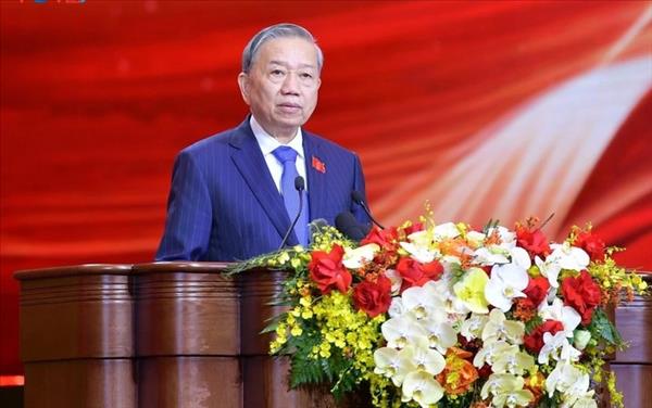  ເສີມຂະຫຍາຍພູມປັນຍາ ແລະ ຄຸນນະທາດ ຫວຽດນາມ, ກ້າວຂຶ້ນຢ່າງແຮງໃນສັງກາດພັດທະນາໃໝ່