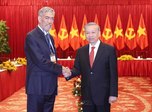Vietnam reafirma su posición cada vez más elevada en escenario mundial, afirma secretario general del MIU