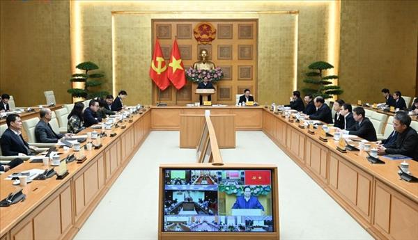 ນາ​ຍົກ​ລັດ​ຖະ​ມົນ​ຕີ ຟ້າມ​ມິງ​ຈິງ ຮຽກ​ຮ້ອງ​ໃຫ້​ໜູນ​ຊ່ວຍ​ວັດ​ຖຸ​ອຸ​ປະ​ກອນ​ທີ່​ຈຳ​ເປັນ​ໃຫ້​ແກ່​ປະ​ຊາ​ຊົນທີ່​ຖືກ​ຜົນ​ກະ​ທົບ​ຈາກ​ໄພ​ທຳ​ມະ​ຊາດ