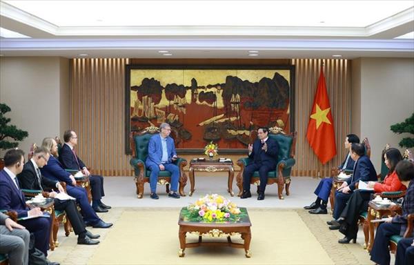 Премьер-министр принял Председателя Совета директоров Группы AFK Sistema (РФ)