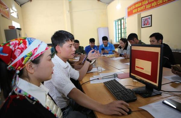 Provincia de Lao Cai avanza en la transformación digital con apoyo de comunidades étnicas