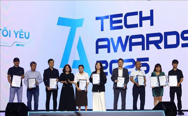 Vinh danh sản phẩm nâng tầm chất lượng sống và công nghệ AI