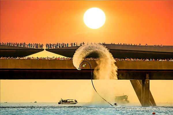 Truyền thông thế giới ca ngợi Cầu Hôn