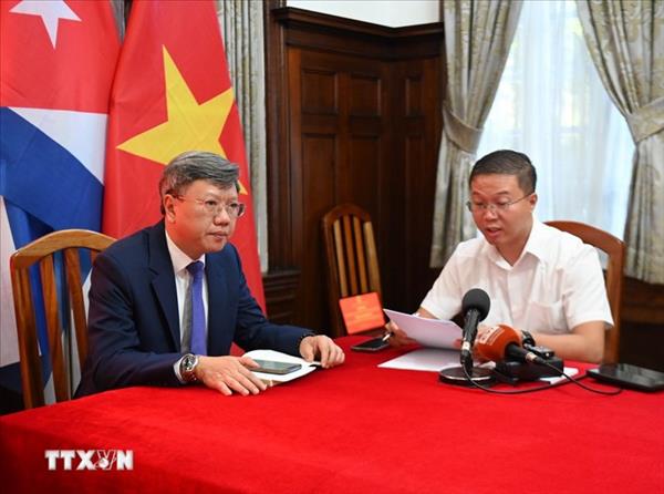 第14回党大会：キューバの新聞記者がベトナムの発展を高く評価