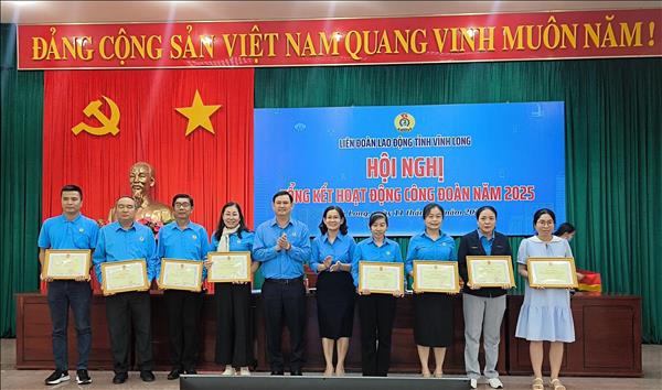 Tăng cường chăm lo đời sống cho công nhân, người lao động