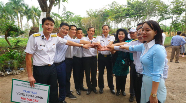 为祖国海岛和绿色越南家园种植百万棵树计划获重点推进