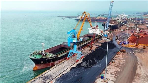 迎接越共十四大：规划建设永昂经济区的工业与物流中心