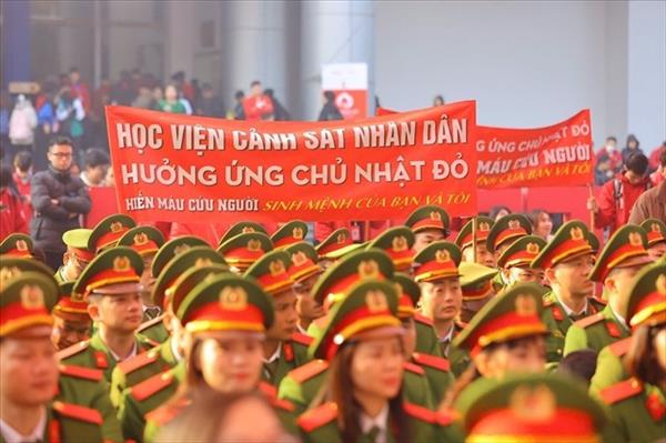 Red Sunday blood donation campaign kicks off in Hanoi