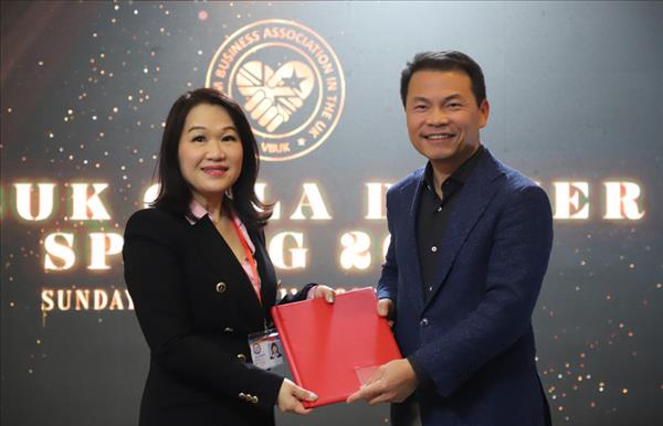 加强欧洲各中心越南企业对接与合作