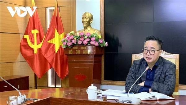 ຮັບ​ປະ​ກັນ​​ຂໍ້​ມູນ​ຂ່າວ​ກ່ຽວ​ກັບ​ກອງ​ປະ​ຊຸມ​ໃຫຍ່​ຄັ້ງ​ທີ XIV ຂອງ​ພັກ​ກອມ​ມູ​ນິດ ຫວຽດ​ນາມ ທາງ​ວິ​ທະ​ຍຸ​ກະ​ຈາຍ​ສຽງ ຫວຽດ​ນາມ ແມ່ນ​​ຂໍ້​ມູນຂ່າວ​ທີ່​ຊັດ​ເຈນ, ນຳ​ພາ