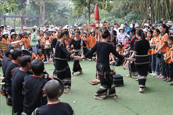 연속 행사 ‘고향의 봄, 오는 2월 동안 베트남 민족문화관광마을에서 열려
