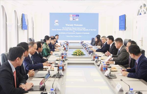 Vietnam y Camboya promueven cooperación sustancial