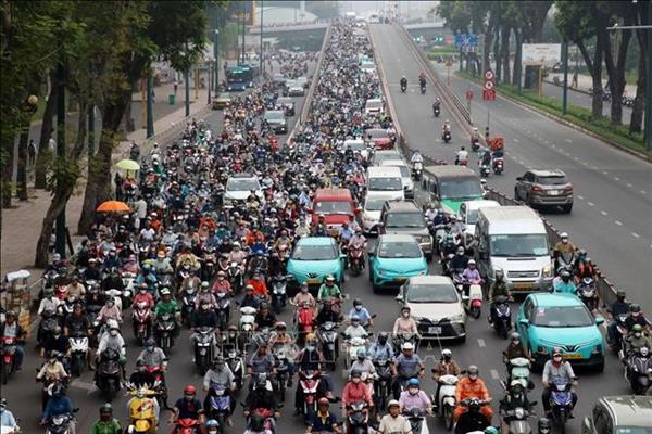 Vietnam aprueba plan para integrar estándares globales del sector automotriz y facilitar el comercio