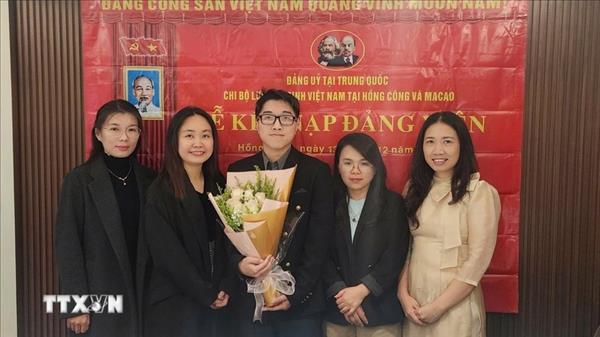 Vietnamitas en Hong Kong y Macao (China) con grandes expectativas en XIV Congreso del Partido