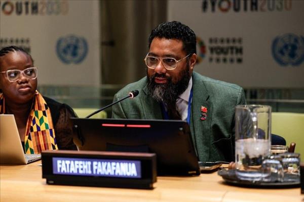 越南领导人致电祝贺汤加王国新任总理及国会主席