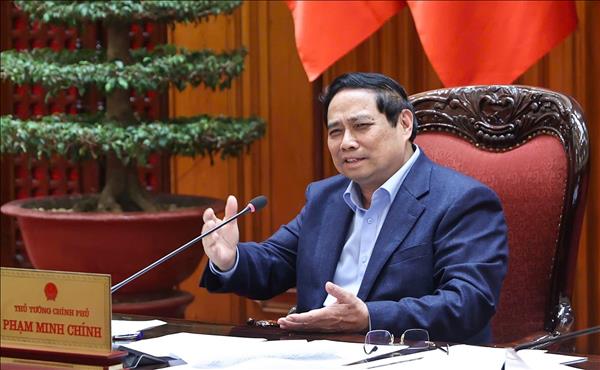 Thủ tướng chủ trì cuộc họp về đất hiếm và các dự án BT trong lĩnh vực giao thông