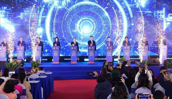 越共十四大：河内启动数字科技综合园区项目