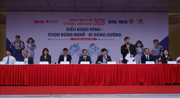 Sôi nổi Chương trình tư vấn tuyển sinh - hướng nghiệp 2026 tại Thanh Hóa