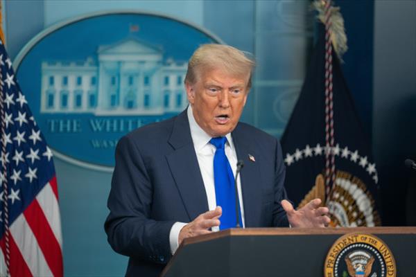 트럼프 美 대통령, 유럽 동맹국 관세 부과 유예… ‘그린란드 합의 타결 영향