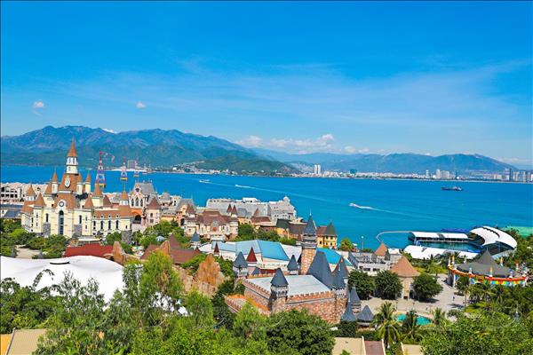 Phú Quý và Nha Trang lọt Top điểm đến đẹp nhất ven Biển Đông