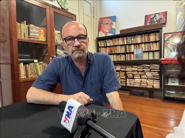 越共十四大：越南坚定走上革新道路 稳步应对挑战