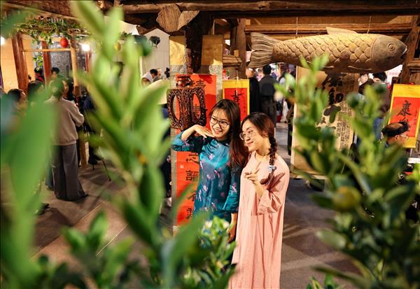 Hanoi Revives Traditional Tet in Hoan Kiem Heritage Space