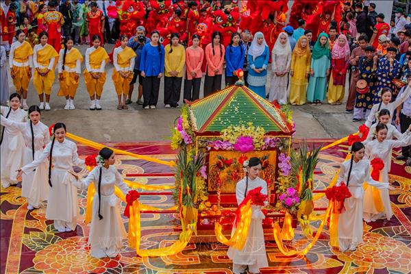베트남 ‘민족 문화의 날, 54개 민족의 전통 가치와 대단결 조명