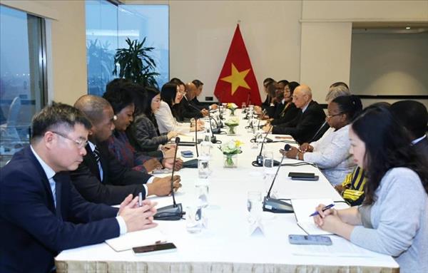 ベトナムは独立・自主、多角化・多国間化路線を引き続き堅持