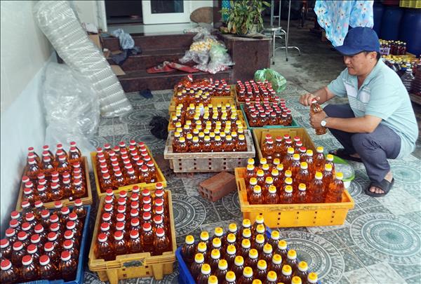 Nước mắm Đề Gi hút khách dịp cuối năm