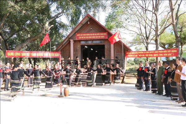 Không khí Đại hội Đảng lan tỏa khắp buôn làng Đắk Lắk