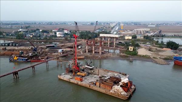 Đẩy nhanh tiến độ xây dựng tuyến đường cao tốc Ninh Bình - Hải Phòng