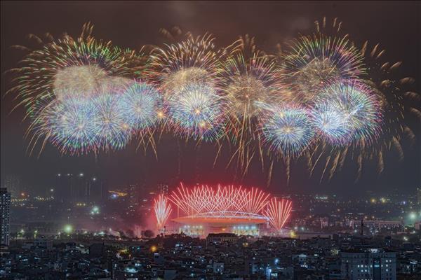 Hà Nội: Tổng duyệt pháo hoa chào mừng Đại hội XIV của Đảng