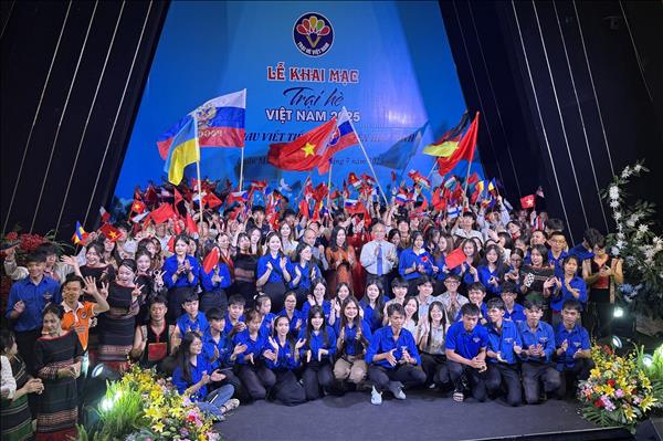 14th National Party Congress: Unlocking overseas intellectual resources for new era of national rise