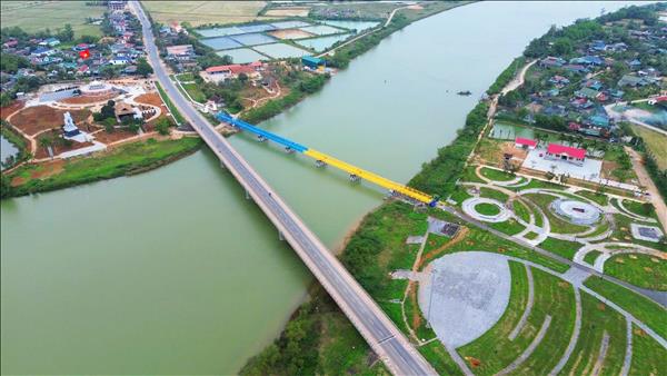 Gấp rút hoàn thành công trình tôn tạo di tích Đôi bờ Hiền Lương - Bến Hải