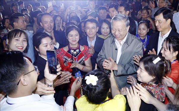 Đại hội XIV của Đảng: Dân là gốc - Thước đo cao nhất của mọi quyết sách