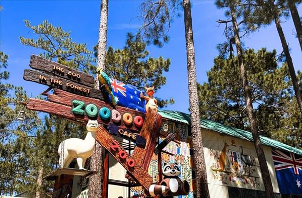 ダラットのズードゥー動物園で過ごす一日