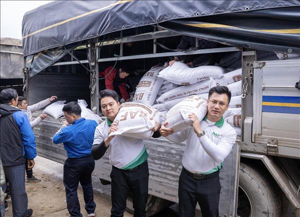 Ổn định sinh kế cho bà con vùng phên giậu Tổ quốc