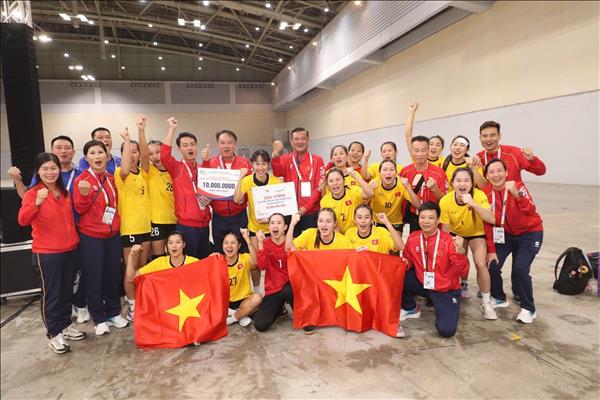 Léquipe féminine vietnamienne de handball sélève vers la gloire régionale