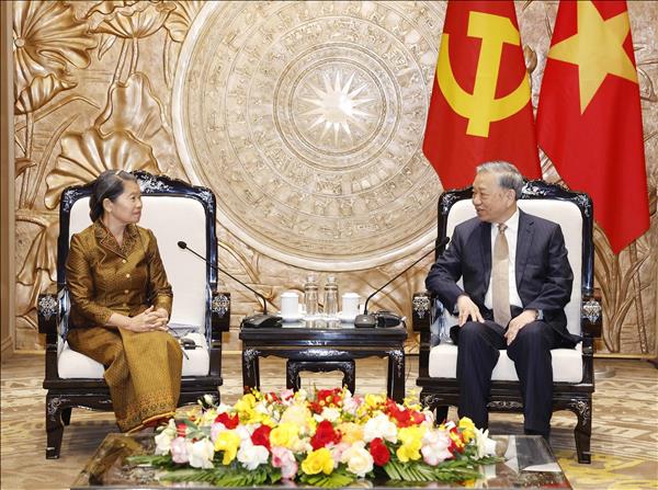 Le secrétaire général To Lam reçoit une délégation du Parti du Peuple cambodgien