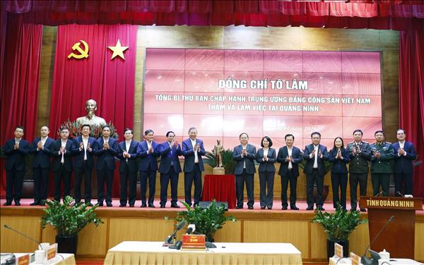 Tổng Bí thư Tô Lâm: Quảng Ninh từng bước trở thành hình mẫu phát triển xanh, hiện đại, sáng tạo và hội nhập quốc tế