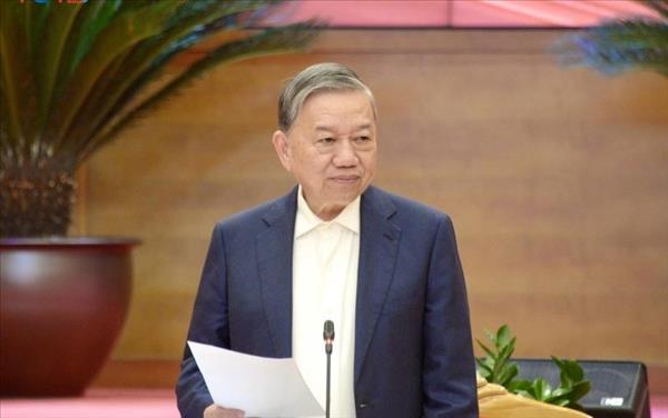 ເລ​ຂາ​ທິ​ການ​ໃຫຍ່ ໂຕ​ເລິມ: ກວາງນ​ິງ ຕ້ອງ​ຫັນ​ແບບ​ວິ​ທີ​ນຳ​ພາ​ເປັນ​ທັນ​ສະ​ໄໝ ຕິດ​ກັບ​ການ​ຄວບ​ຄຸມ​ສິດ​ອຳ​ນາດ