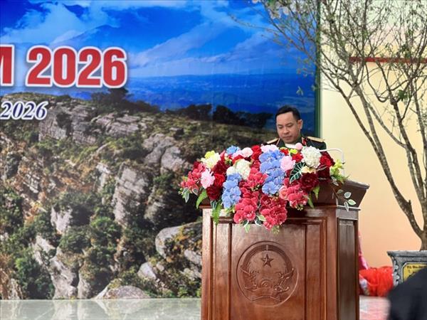 ソンラ省山間部の貧困世帯にテトのぬくもり