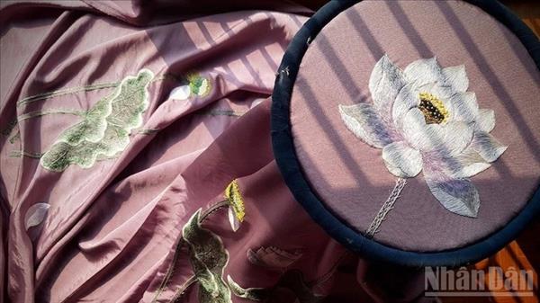 하노이 마을 손자수 워크숍 눈길...전통 유산 만나는 여정