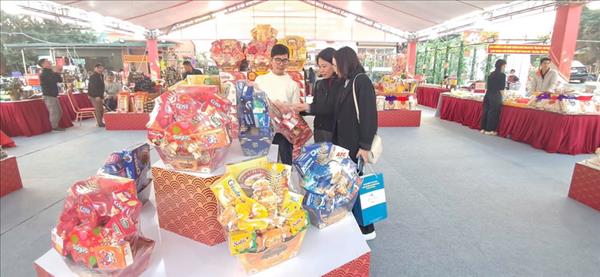 Hanoi inaugura exposición de productos artesanales innovadores