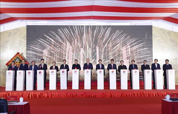 Party General Secretary attends boarding school ground-breaking ceremony in Cao Bang