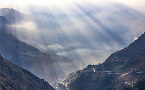 Mùa mây trên đỉnh Mã Pí Lèng